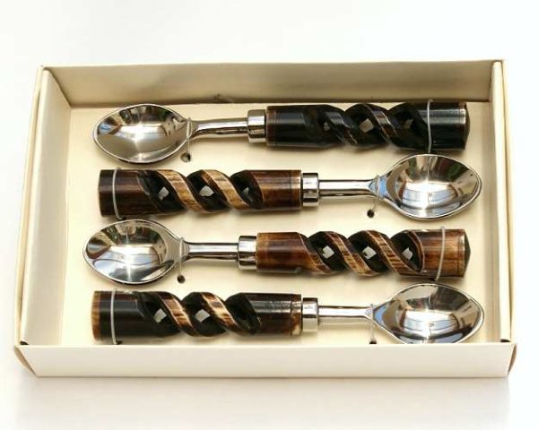 4 Spoons with horn handle (Coffret 4 Cuillères)