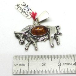 Original bull pendant in amber on silver. Fashionable amber jewellery.