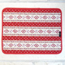 Place mat with Provençal decorative motif