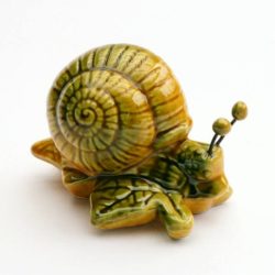 Snail in ceramic