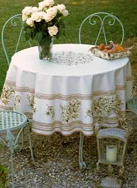 Round Table with provençal table cloth
