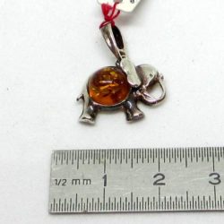 Elephant pendant in amber and silver