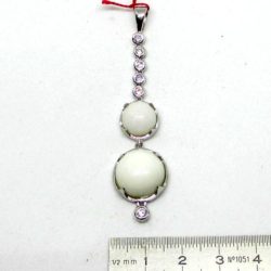 White agate pendant on silver