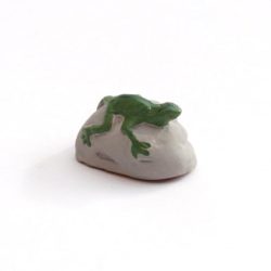 Santon animal, Lizard on pebble for christmas crib.